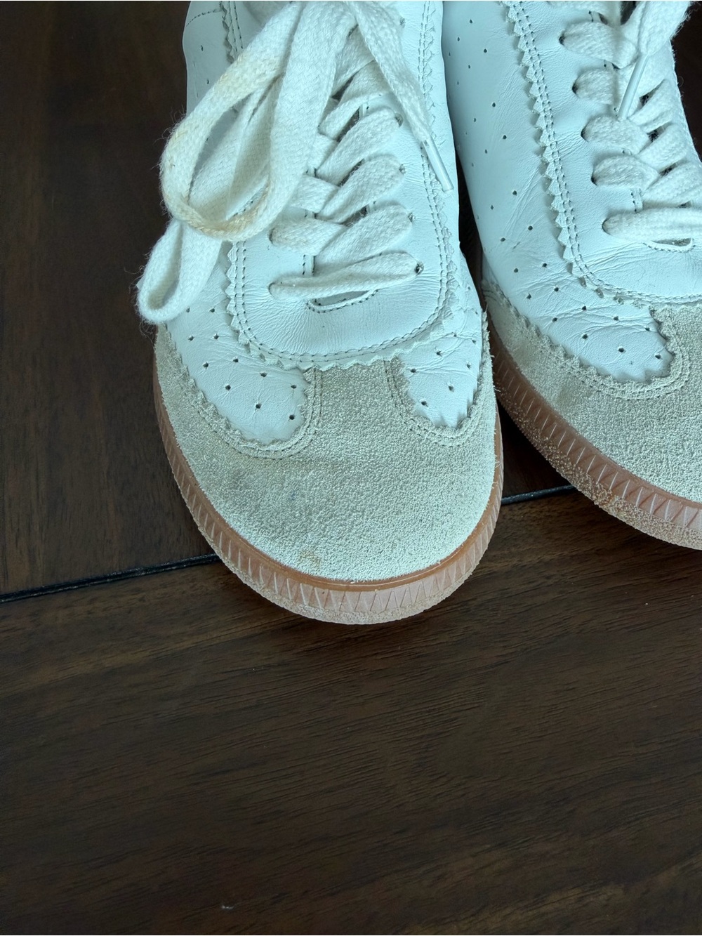 Isabel Marant Bryce Sneaker - Picture 6 of 7